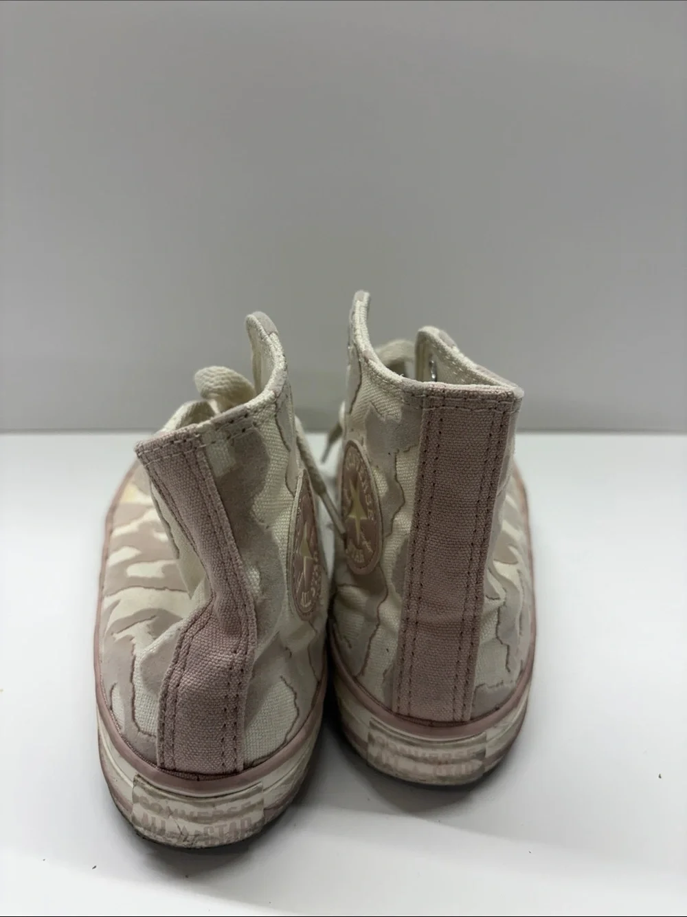 Used Converse Kids High-Top Sneakers Size 13.5